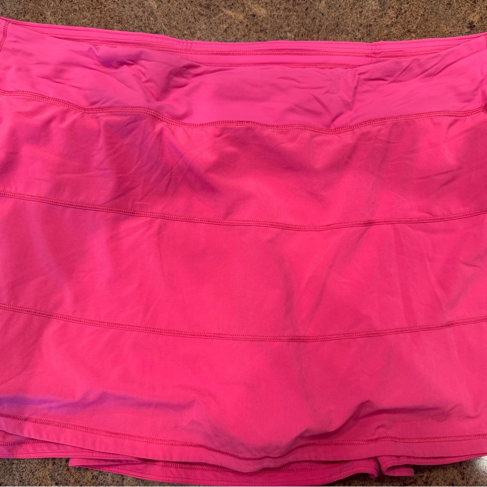 Lululemon tall size 18 tennis skort in sonic pink